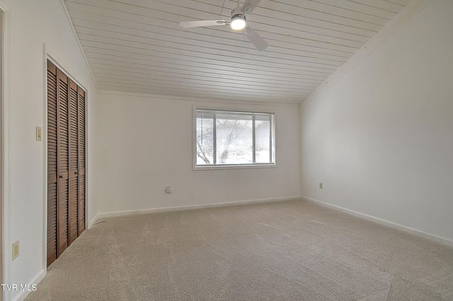 2420 Volunteer Parkway Apt 1a, Bristol, TN 37620