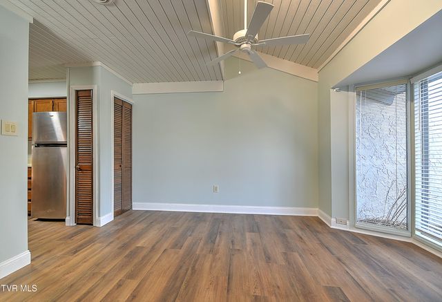 2420 Volunteer Parkway Apt 1a, Bristol, TN 37620