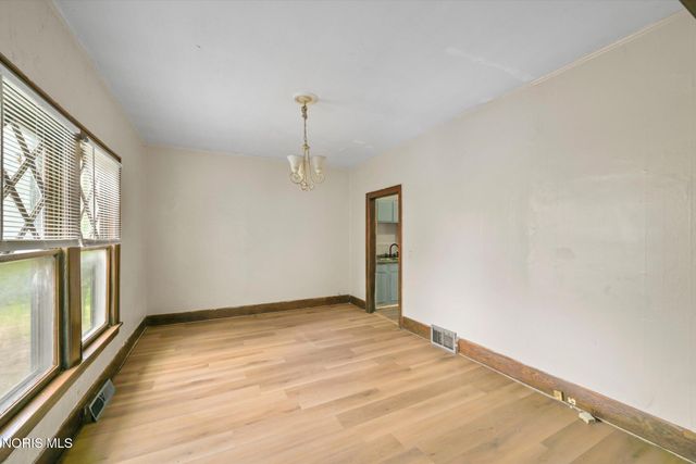 303 Hillwood Drive, Toledo, OH 43608