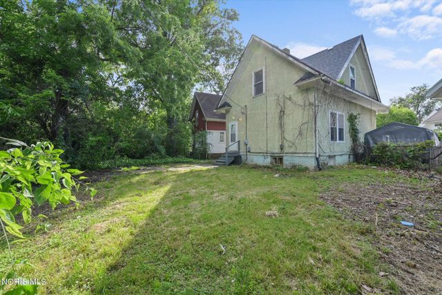 303 Hillwood Drive, Toledo, OH 43608