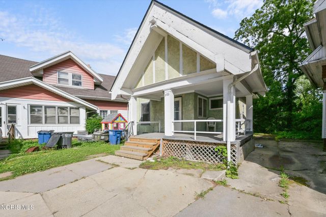303 Hillwood Drive, Toledo, OH 43608