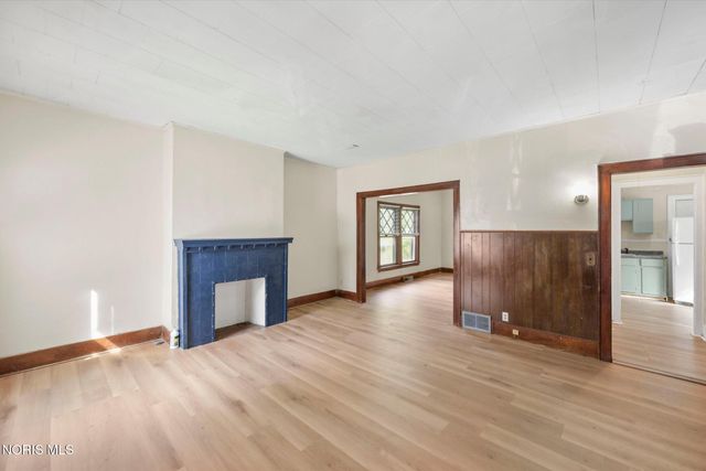 303 Hillwood Drive, Toledo, OH 43608