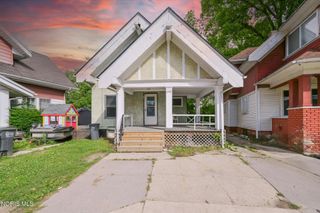 303 Hillwood Drive, Toledo, OH 43608