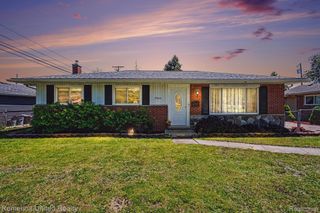 19044 Hillcrest Street, Livonia, MI 48152