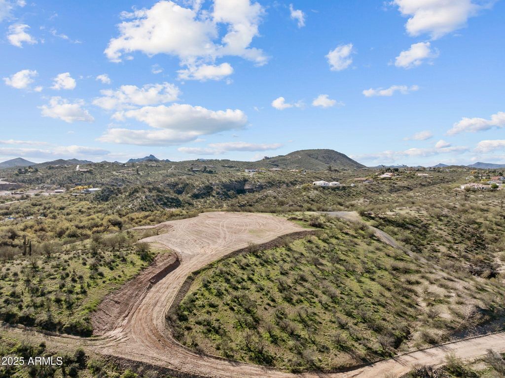 215 HOWARD Court -, Wickenburg, AZ 85390 — exterior