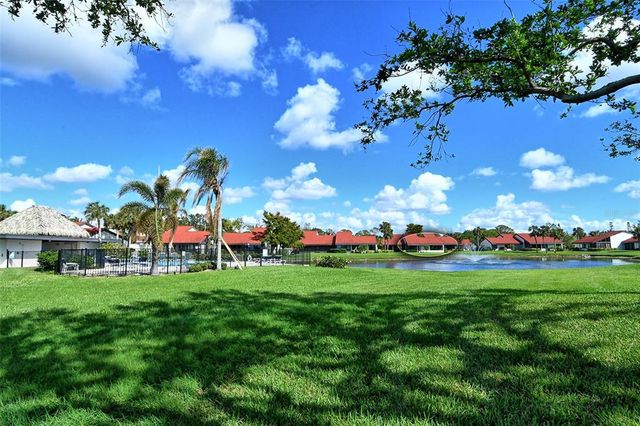 784 SARABAY ROAD 18, Osprey, FL 34229