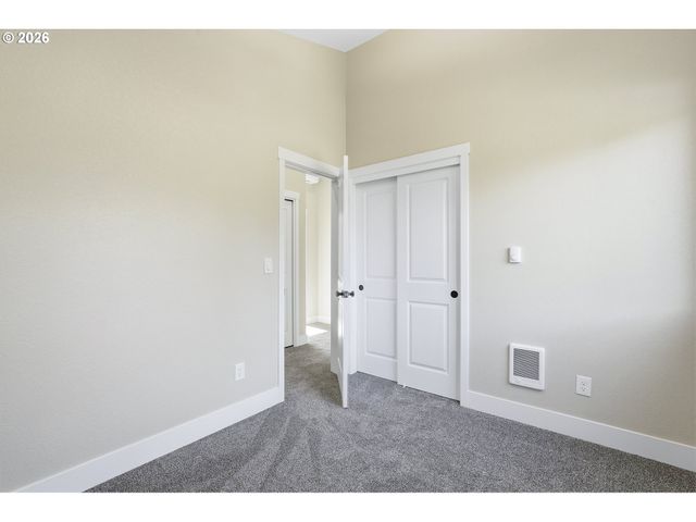 5222 Se Ramona St, Portland, OR 97206