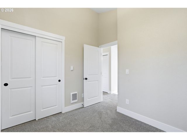 5222 Se Ramona St, Portland, OR 97206