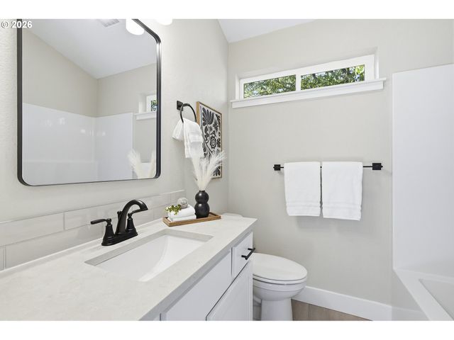5222 Se Ramona St, Portland, OR 97206
