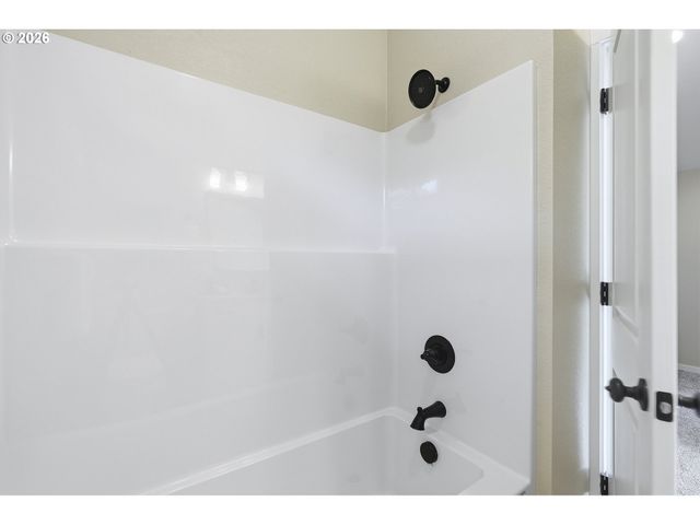 5222 Se Ramona St, Portland, OR 97206