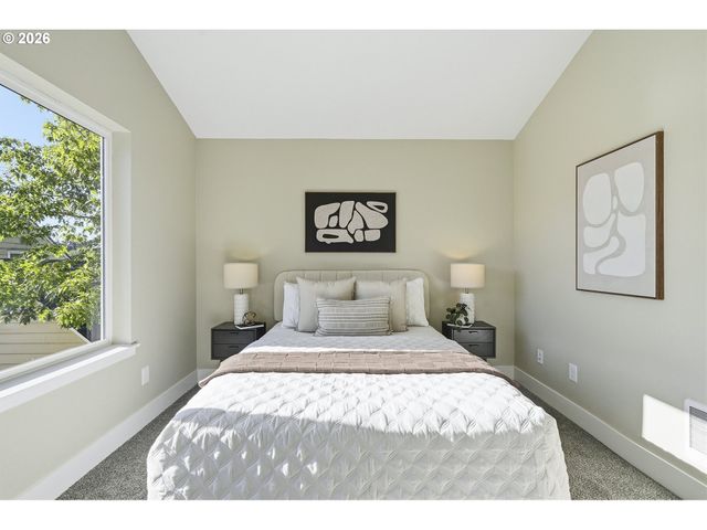 5222 Se Ramona St, Portland, OR 97206