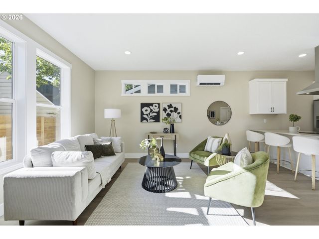 5222 Se Ramona St, Portland, OR 97206