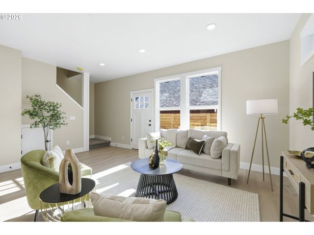 5222 Se Ramona St, Portland, OR 97206