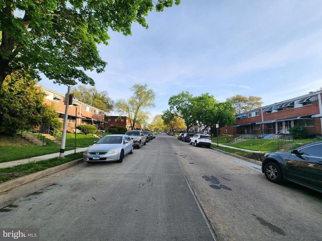 Image 2 of property listing at 2122 ASHBURTON ST, Baltimore, MD 21216