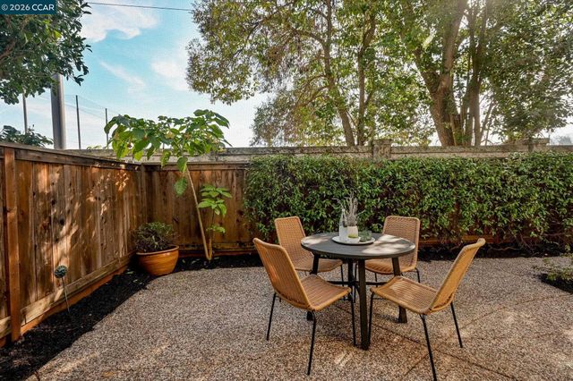 48 Danville Oak Pl, Danville, CA 94526