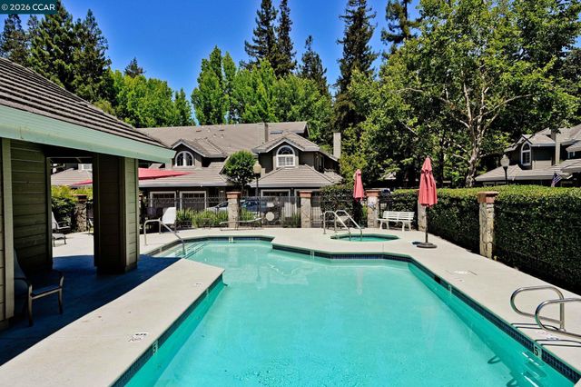 48 Danville Oak Pl, Danville, CA 94526