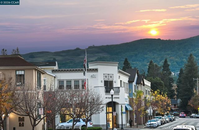 48 Danville Oak Pl, Danville, CA 94526