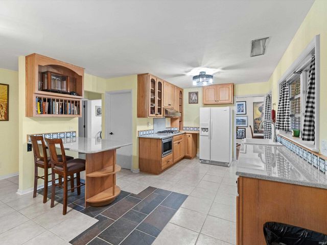 7126 Red Wing Drive, Evansville, IN 47715