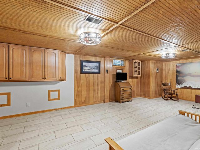 7126 Red Wing Drive, Evansville, IN 47715