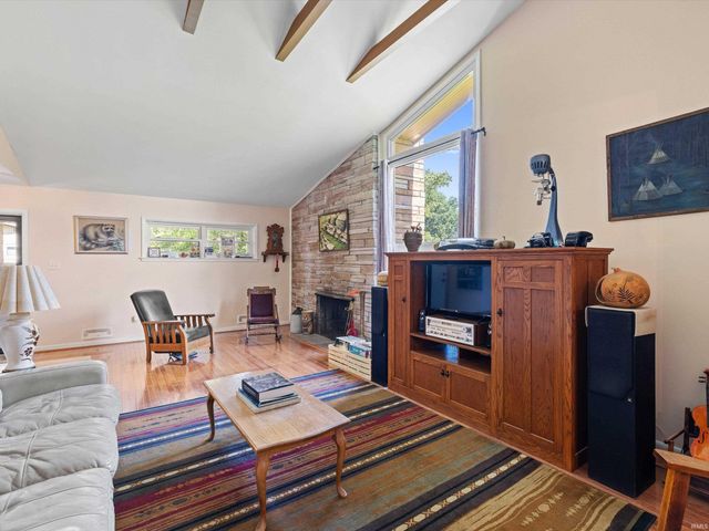 7126 Red Wing Drive, Evansville, IN 47715