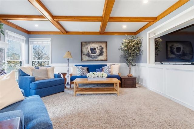 16248 W Briarwood Court, Olathe, KS 66062