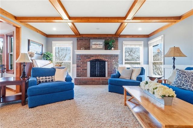 16248 W Briarwood Court, Olathe, KS 66062