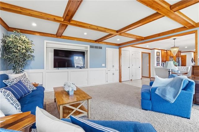 16248 W Briarwood Court, Olathe, KS 66062