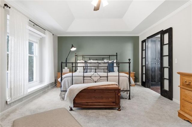 16248 W Briarwood Court, Olathe, KS 66062