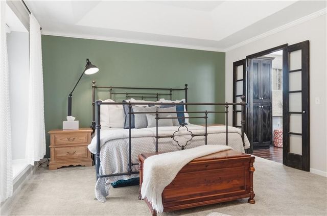 16248 W Briarwood Court, Olathe, KS 66062