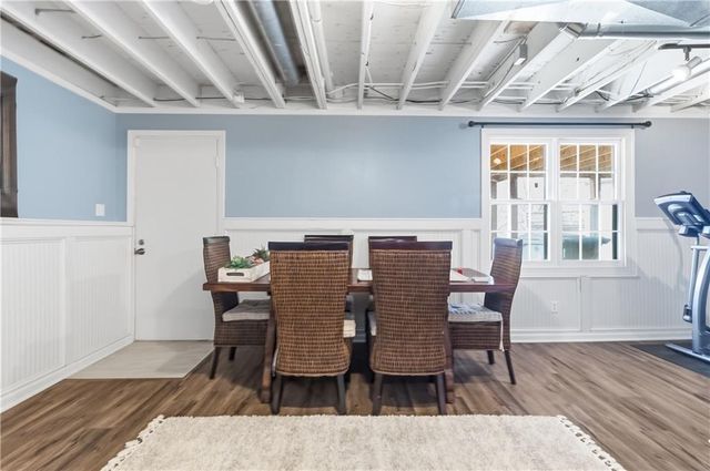 16248 W Briarwood Court, Olathe, KS 66062