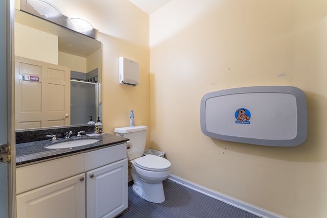 2836 N Southport Avenue G, Chicago, IL 60657