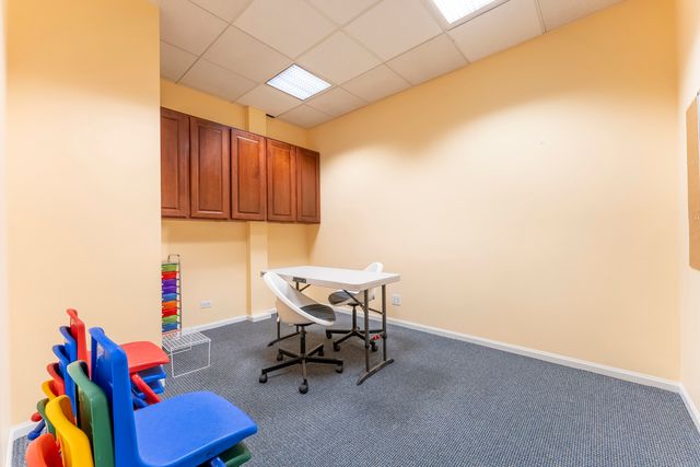 2836 N Southport Avenue G, Chicago, IL 60657