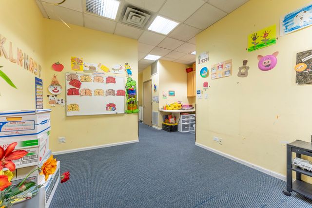 2836 N Southport Avenue G, Chicago, IL 60657