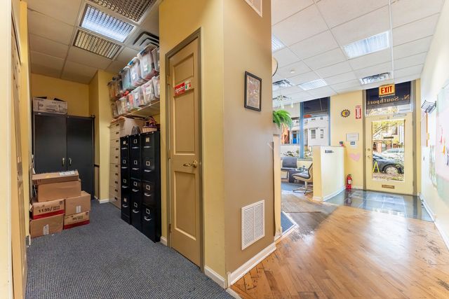 2836 N Southport Avenue G, Chicago, IL 60657