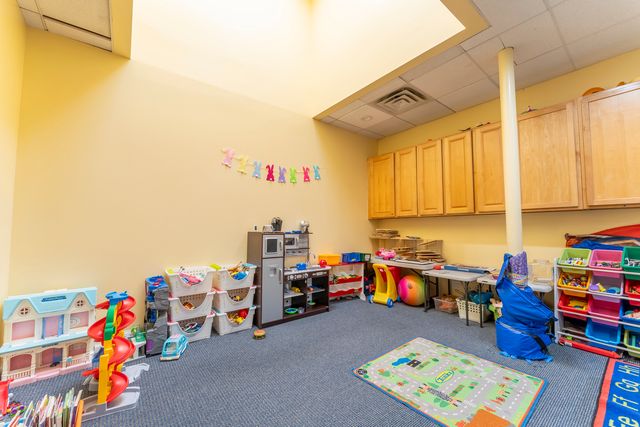 2836 N Southport Avenue G, Chicago, IL 60657
