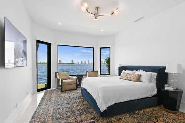 101 Bowsprit Drive, North Palm Beach, FL 33408