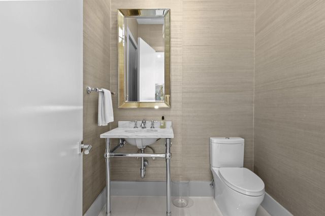 101 Bowsprit Drive, North Palm Beach, FL 33408