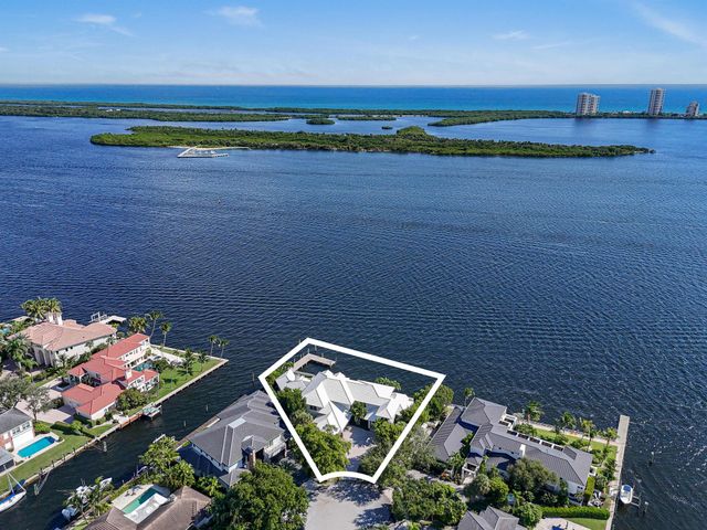 101 Bowsprit Drive, North Palm Beach, FL 33408