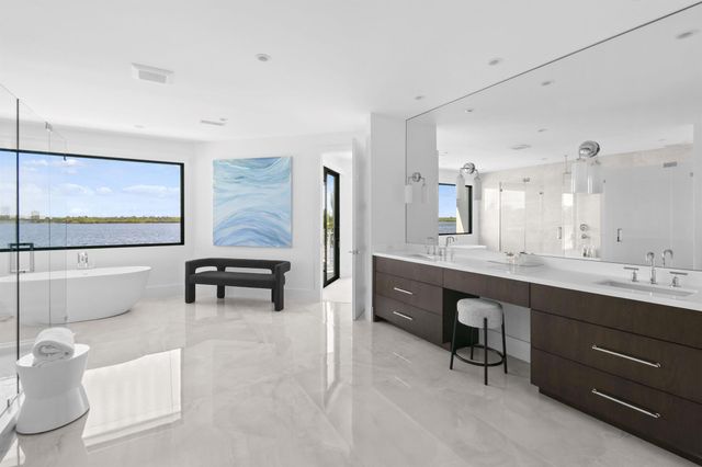 101 Bowsprit Drive, North Palm Beach, FL 33408