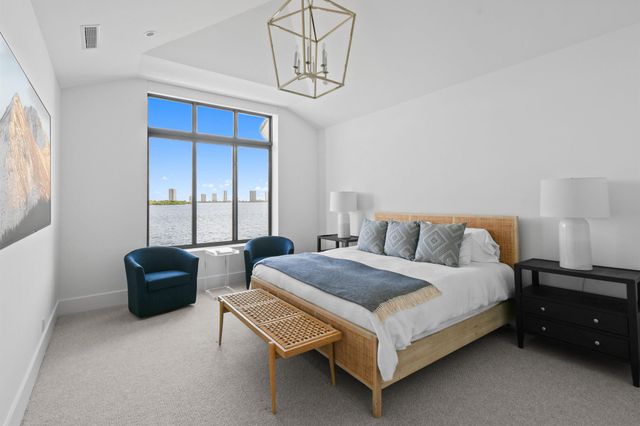 101 Bowsprit Drive, North Palm Beach, FL 33408