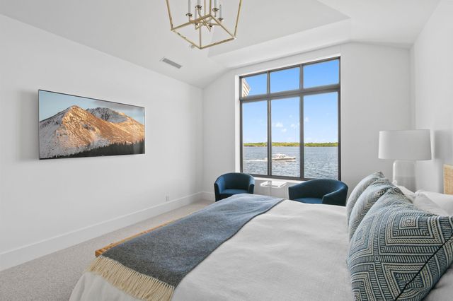 101 Bowsprit Drive, North Palm Beach, FL 33408