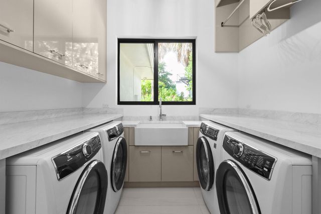 101 Bowsprit Drive, North Palm Beach, FL 33408