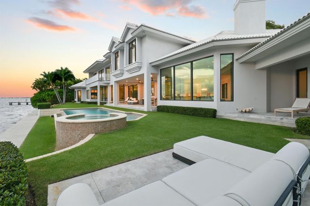 101 Bowsprit Drive, North Palm Beach, FL 33408