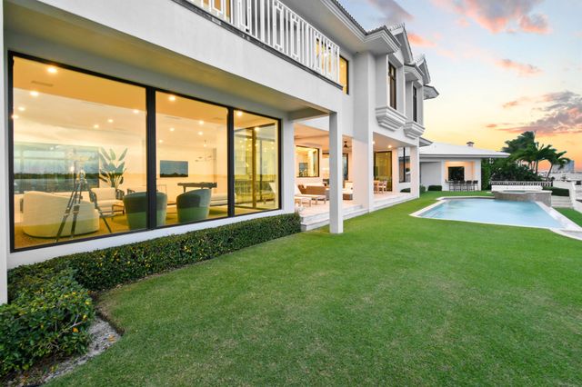 101 Bowsprit Drive, North Palm Beach, FL 33408