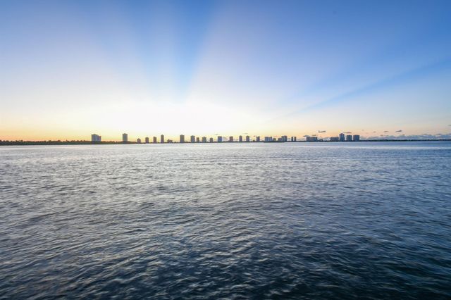 101 Bowsprit Drive, North Palm Beach, FL 33408