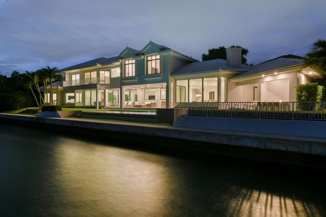 101 Bowsprit Drive, North Palm Beach, FL 33408