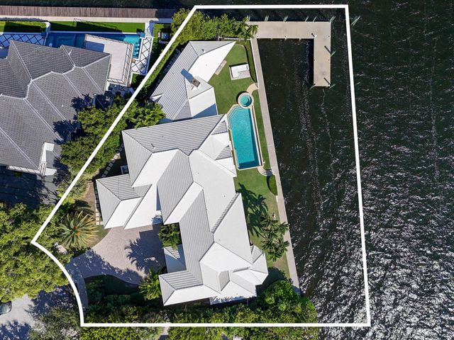101 Bowsprit Drive, North Palm Beach, FL 33408