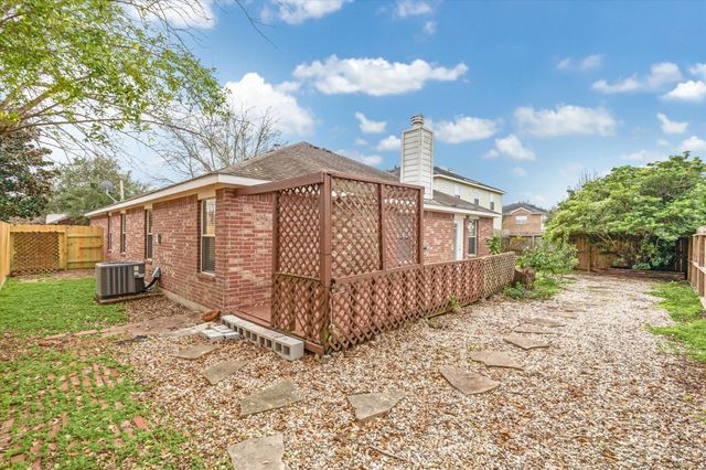 9717 Cottage Street, Pearland, TX 77584