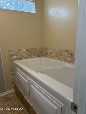 1030 S Barrel Cactus Rdg Unit 108, Benson, AZ 85602