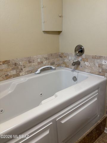 1030 S Barrel Cactus Rdg Unit 108, Benson, AZ 85602